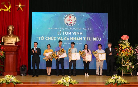 Tôn vinh những nhà khoa học Việt Nam ảnh 4