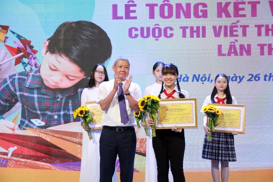 Học sinh lớp 7 đoạt giải Nhất quốc gia cuộc thi viết thư quốc tế UPU 49 ảnh 1