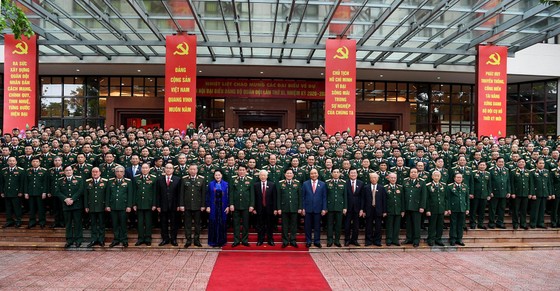 Khai mạc trọng thể Đại hội Đại biểu Đảng bộ Quân đội lần thứ XI, nhiệm kỳ 2020 - 2025 ảnh 2