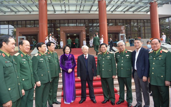 Quân đội sẵn sàng chiến đấu, quản lý chặt chẽ vùng trời, vùng biển, biên giới, nội địa và không gian mạng ảnh 2