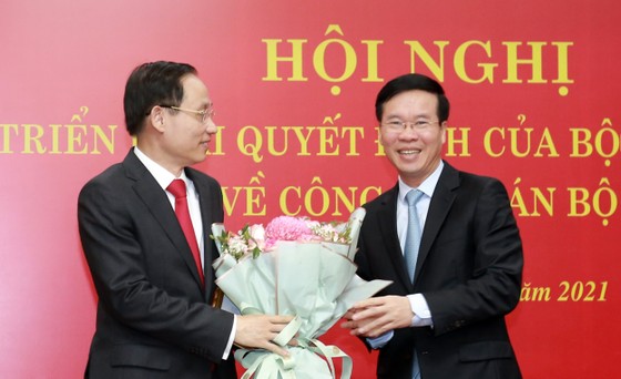 Thứ trưởng Bộ Ngoại giao Lê Hoài Trung giữ chức Trưởng Ban Đối ngoại Trung ương ảnh 1