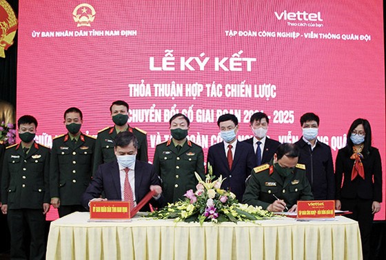 Hợp tác với Viettel, Nam Định đặt mục tiêu vào nhóm 20 tỉnh dẫn đầu về chuyển đổi số ảnh 1