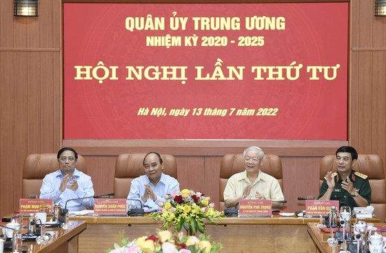 Tổng Bí thư Nguyễn Phú Trọng: Toàn quân phải kiên quyết hơn nữa trong đấu tranh phòng, chống tham nhũng, tiêu cực ảnh 2