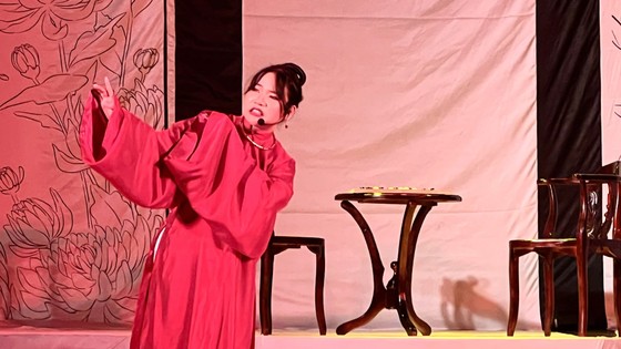 Công diễn vở cải lương thể nghiệm 'Đợi Kiều' ảnh 1