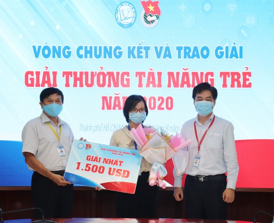 Tiến sĩ Trịnh Hoàng Kim Tú đoạt giải nhất giải thưởng Tài năng trẻ ĐH Y Dược TPHCM  ảnh 2
