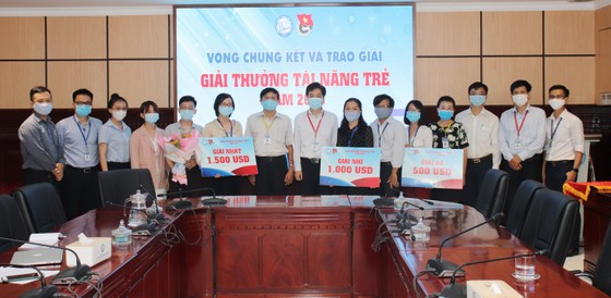 Tiến sĩ Trịnh Hoàng Kim Tú đoạt giải nhất giải thưởng Tài năng trẻ ĐH Y Dược TPHCM  ảnh 3