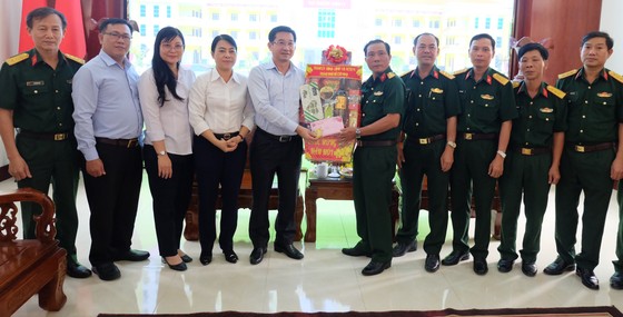 Lãnh đạo TPHCM chúc tết lực lượng vũ trang ảnh 1