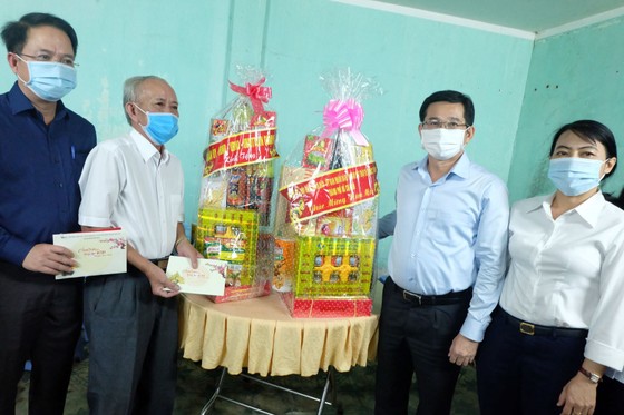Lãnh đạo TPHCM chúc tết lực lượng vũ trang ảnh 3