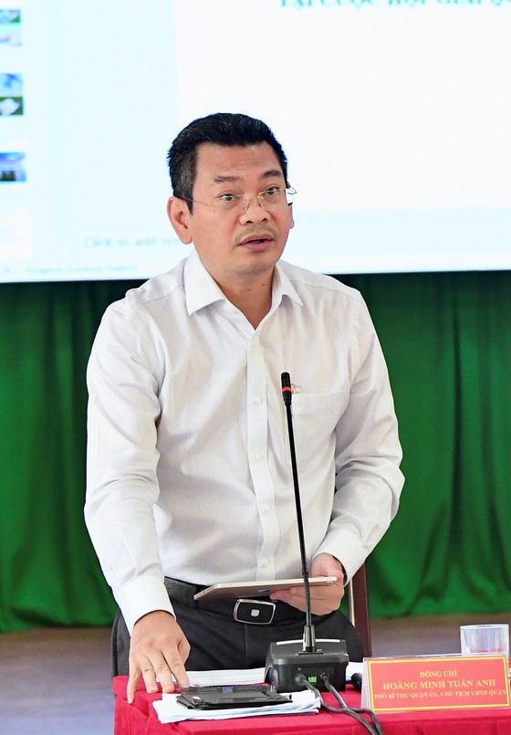Chủ tịch UBND TPHCM Phan Văn Mãi:  Phấn đấu đến hết quý 2, quận 7 về đích phục hồi kinh tế - xã hội ảnh 2
