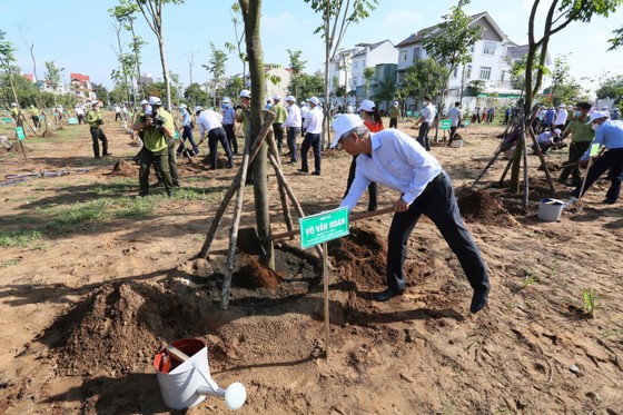TPHCM phát động 'Tết trồng cây đời đời nhớ ơn Bác Hồ' năm 2022 ảnh 1
