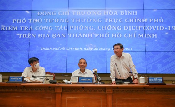 Phó Thủ tướng thường trực Trương Hòa Bình: TPHCM cần kiên trì chống dịch, không lơ là, mất cảnh giác ảnh 2