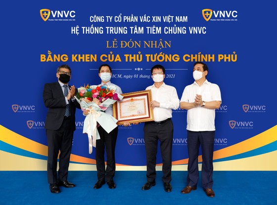 Đưa vaccine về Việt Nam, VNVC được Thủ tướng Chính phủ tặng Bằng khen ảnh 1