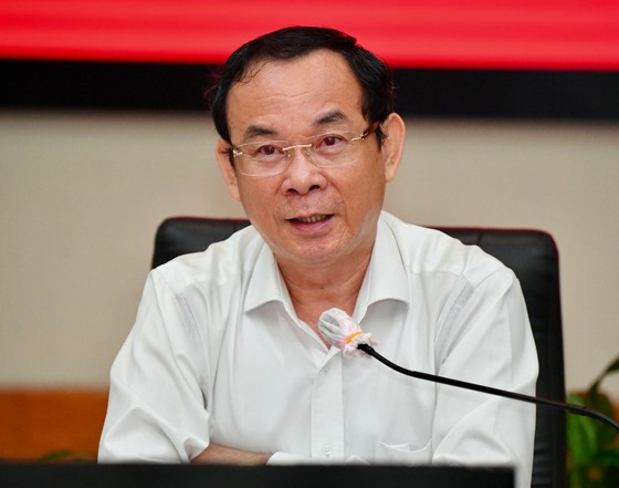 Bí thư Thành ủy TPHCM Nguyễn Văn Nên: Luôn trân trọng, biết ơn đội ngũ nhân viên y tế ảnh 1