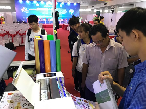 Hơn 200 gian hàng triển làm quốc tế ngành điện, máy móc công nghiệp ảnh 2