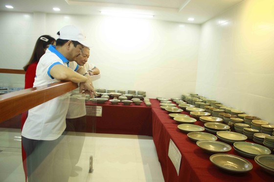 Đoàn chuyên gia tìm hiểu về văn hóa Sa Huỳnh và tàu đắm cổ Việt Nam tại Quảng Ngãi ảnh 2
