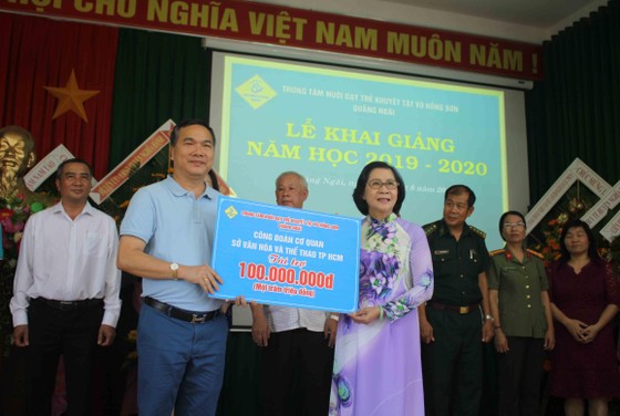Hơn 3 tỷ đồng ủng hộ Trung tâm Nuôi dạy trẻ khuyết tật Võ Hồng Sơn ảnh 5