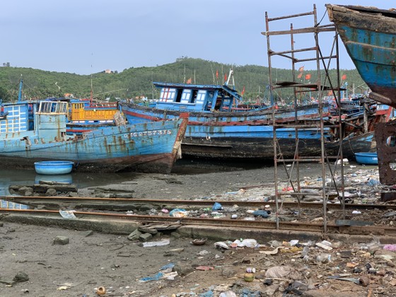 Giải pháp xử lý ô nhiễm môi trường từ xác tàu ở cảng cá Sa Huỳnh  ảnh 7