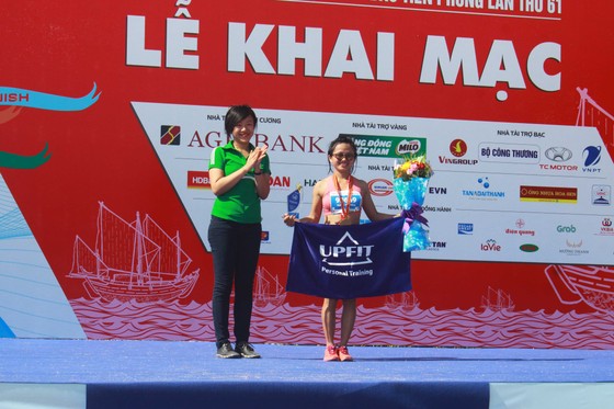 Sôi động Giải vô địch quốc gia Marathon và cự ly dài Báo Tiền Phong lần thứ 61 ảnh 9