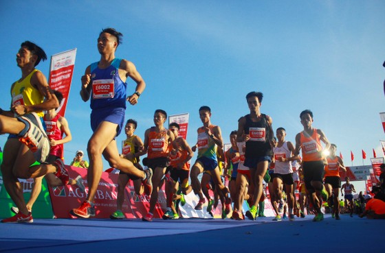 Sôi động Giải vô địch quốc gia Marathon và cự ly dài Báo Tiền Phong lần thứ 61 ảnh 4