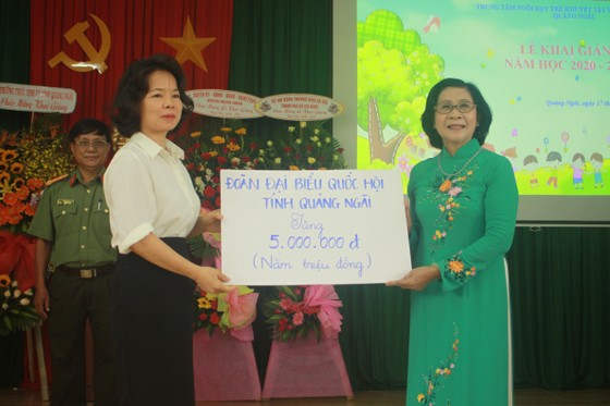 Khoảng 2 tỷ đồng hỗ trợ Trung tâm Nuôi dạy trẻ khuyết tật Võ Hồng Sơn  ảnh 8