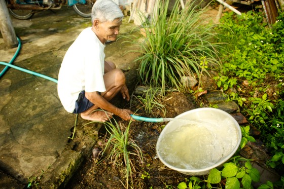 Vụ giếng nước hôi thối ở Quảng Ngãi: Nước ngầm bị ô nhiễm chất hữu cơ và vi sinh ảnh 1