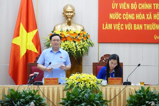 Chủ tịch Quốc hội làm việc với tỉnh Quảng Ngãi về nhiệm vụ phát triển kinh tế - xã hội ảnh 1