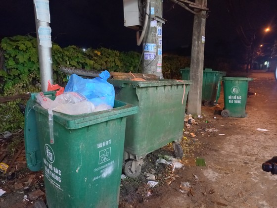 Sau gần 2 ngày rác ùn ứ, nhà máy ở Quảng Ngãi hoạt động trở lại ảnh 2