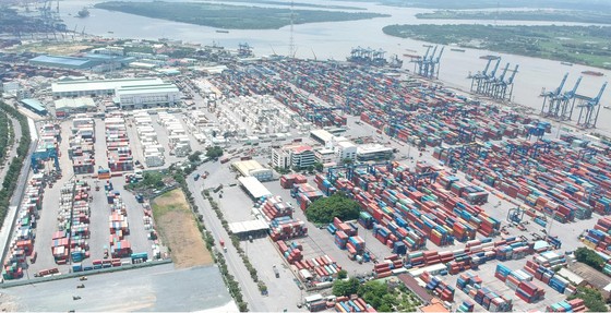 Phát triển vùng kinh tế trọng điểm phía Nam: Cần đồng bộ về chính sách lẫn hạ tầng ảnh 1