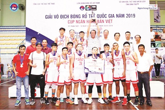 Giải Vô địch bóng rổ trẻ quốc gia năm 2019: Đội Công ty XSKT Hậu Giang vô địch U17 và á quân U19 ảnh 1