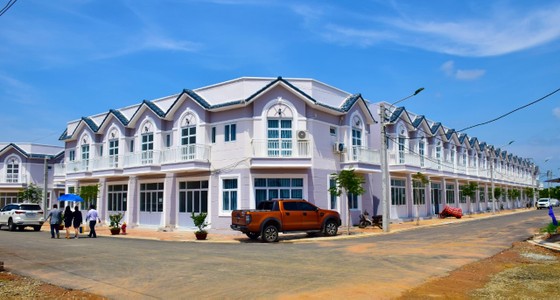 Khánh thành cụm Nhà ở xã hội KCN Hàm Kiệm I và khởi công Trung tâm thương mại Nam Phan Thiết ảnh 3