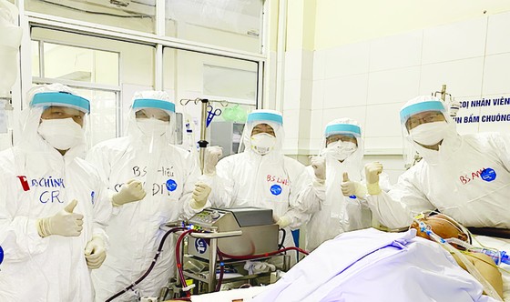 Kỳ tích chống Covid-19: Sức mạnh của Ý Đảng lòng dân - Bài 1: Chủ động đối mặt! ảnh 1