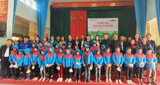 'Mái ấm Syngenta' trao tặng 110 căn nhà cho nông dân nghèo ảnh 1