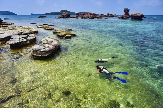 Báo quốc tế: Quên Phuket đi, đây là Phú Quốc - niềm hi vọng lớn của du lịch Việt Nam ảnh 1