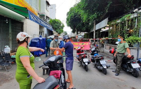 Những cử tri đặc biệt tham gia bầu cử ảnh 7