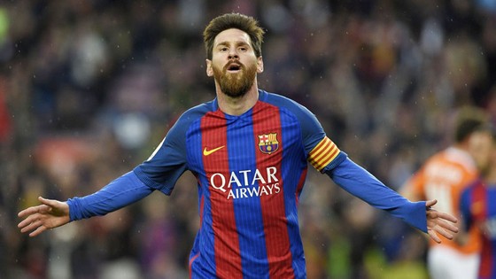Messi chính thức gia hạn với Barca, nhận lương kỷ lục thế giới