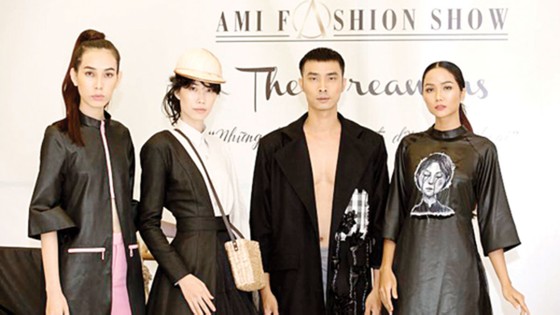 Show thời trang 4D đầu tiên tại Việt Nam ảnh 1
