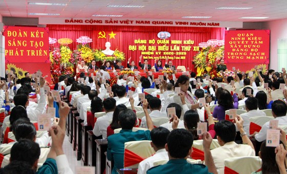 Ông Nguyễn Tiền Phong tái đắc cử Bí thư Quận ủy Ninh Kiều ảnh 2