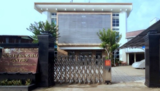 Cán bộ Cảng vụ Hàng hải Cần Thơ bị bắt liên quan đến đường dây xăng giả ảnh 1