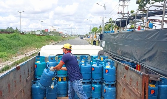 Cần Thơ bỏ quy định phải “đăng ký trước” trong lưu thông hàng hoá ảnh 2