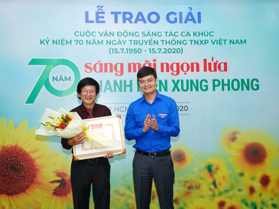 8 tác phẩm đoạt giải Cuộc vận động sáng tác ca khúc kỷ niệm 70 năm ngày truyền thống lực lượng TNXP Việt Nam ảnh 2