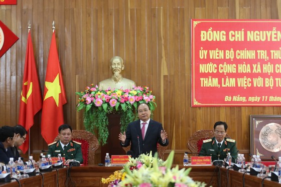 Thủ tướng Nguyễn Xuân Phúc thăm, chúc Tết Bộ Tư lệnh Quân khu V ảnh 4