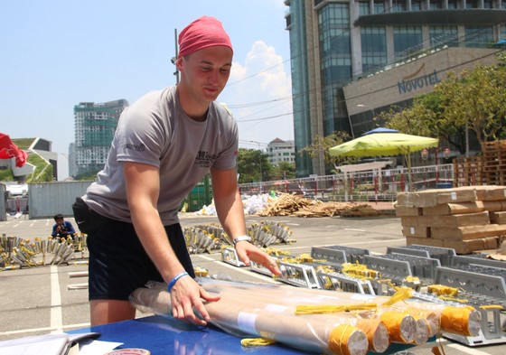 “Đại tiệc” ánh sáng chờ thời khắc khai hoả ảnh 5
