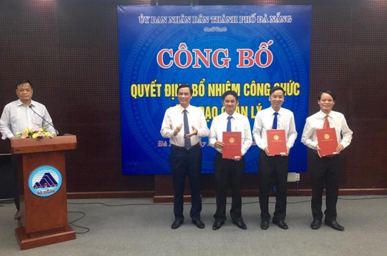 Đà Nẵng bổ nhiệm 3 Phó Giám đốc Sở Nội Vụ, Tài chính và NN-PTNT ảnh 1