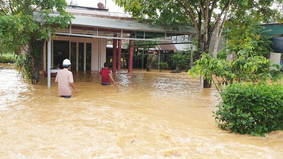 Mưa lũ làm hơn 1.350 căn nhà ở Lâm Đồng bị ngập ảnh 2