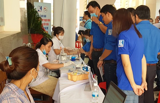 Bệnh viện Khánh Hòa có máy chụp mạch máu số hóa xóa nền trị giá 29 tỷ đồng ảnh 3