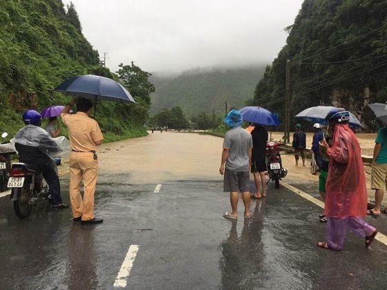 Đến sang nay, 19 người chết và mất tích vì mưa lũ ảnh 5
