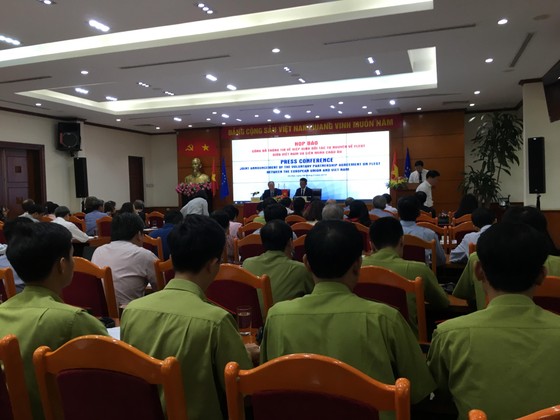 Từ 1-6, “gỗ lậu” Việt Nam hết cửa sang châu Âu ảnh 1