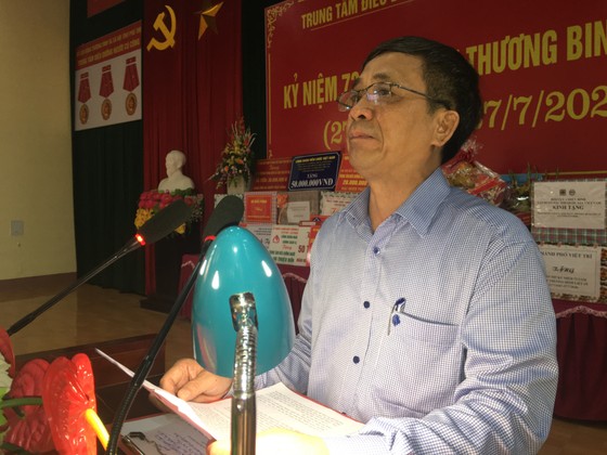 Chủ tịch HĐND TPHCM Nguyễn Thị Lệ thăm các thương binh nặng ở Phú Thọ ảnh 2