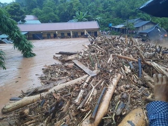 Áp thấp nhiệt đới đang mạnh lên thành bão, nhiều nơi mưa to ảnh 3