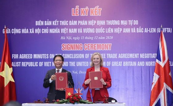 Việt Nam chính thức ký kết UKVFTA, thực thi từ 31-12-2020 ảnh 2